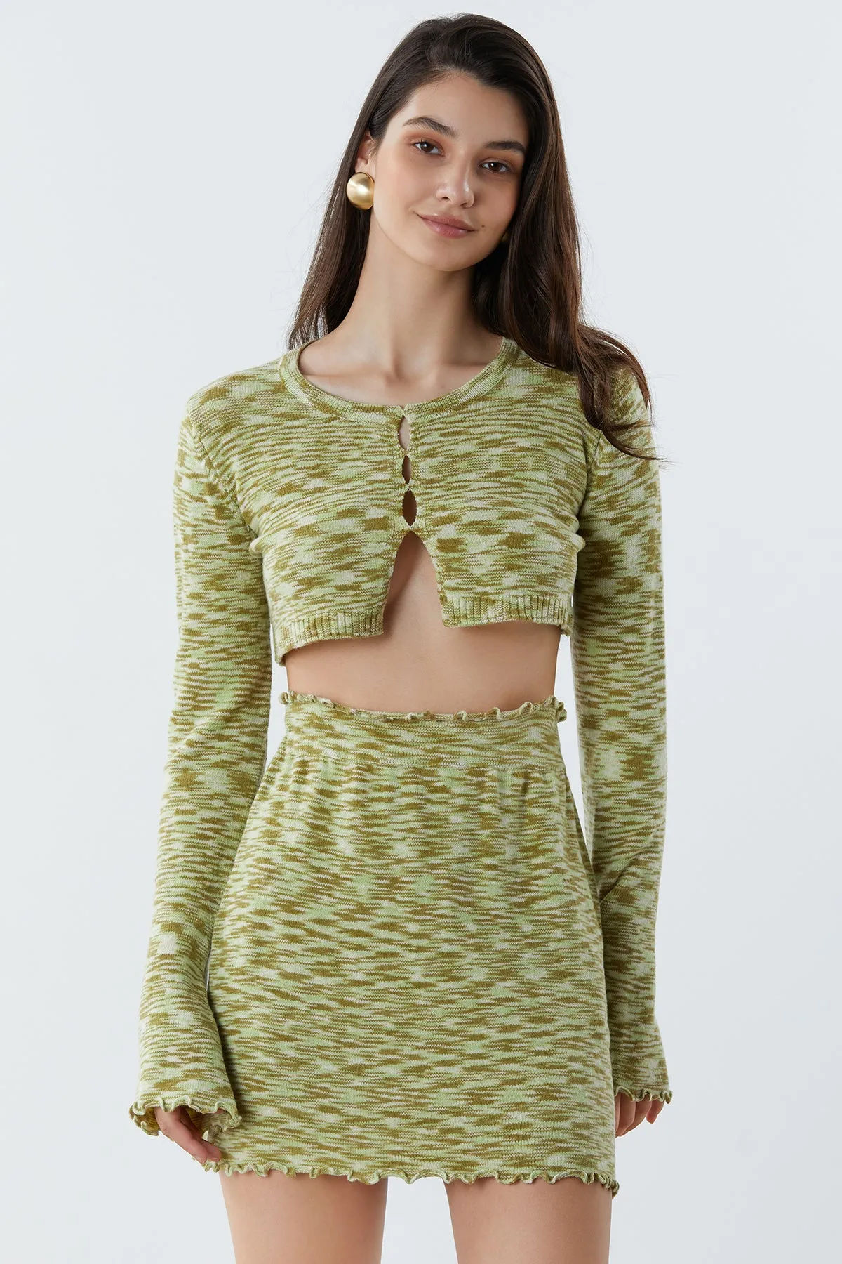 Lettuce Trim Cut Out Crop Pullover